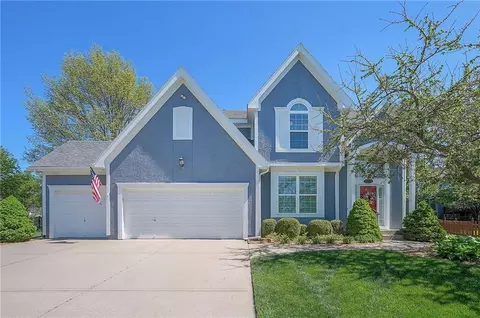 15223 Woodson Ln, Overland Park, KS 66223