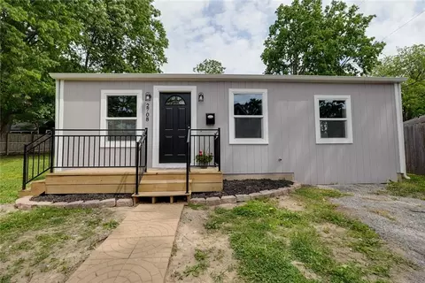 2708 Windsor Ave, Independence, MO 64052