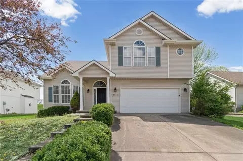 9112 N Camden Ave, Kansas City, MO 64154