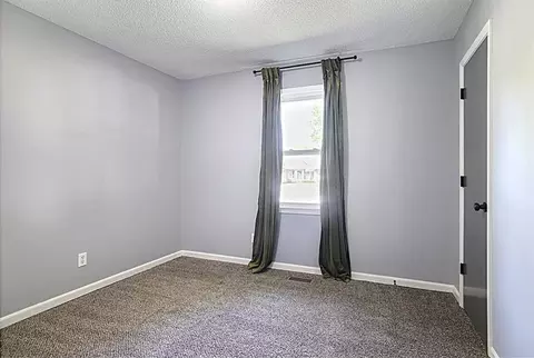 Bedroom - 700 Lark St, Raymore, MO 64083 photo 3 of 5