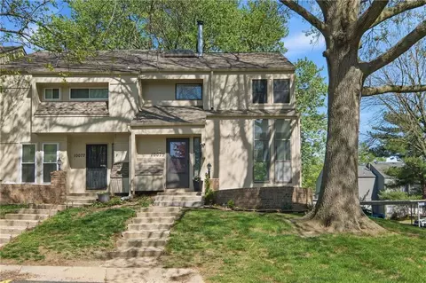 10075 N Locust St, Kansas City, MO 64155