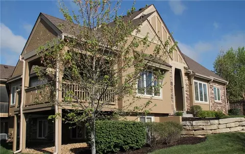 14128 S Summit St, Olathe, KS 66062