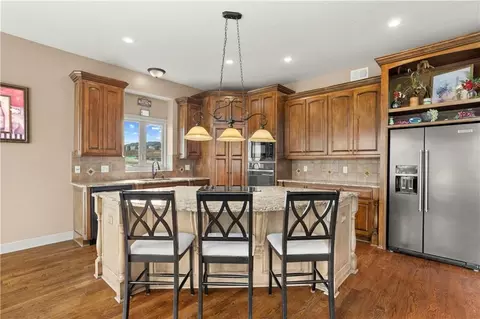 Kitchen - 608 NE Sundown Dr, Lees Summit, MO 64064 photo 2 of 6