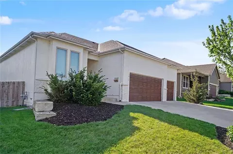 1612 Oak St, Eudora, KS 66025