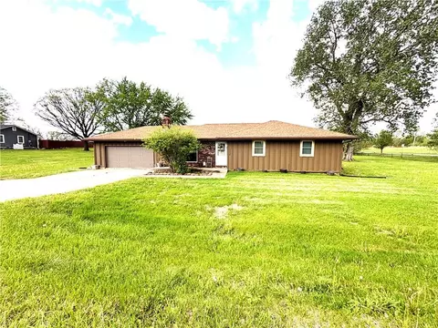 13230 Kansas Ave, Bonner Springs, KS 66012