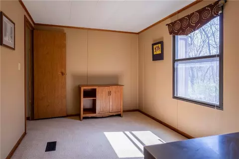 Bedroom - 1982 E 100 Rd, Lecompton, KS 66050 photo 4 of 5
