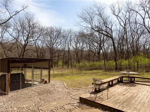 Exterior - 1982 E 100 Rd, Lecompton, KS 66050 photo 5 of 7