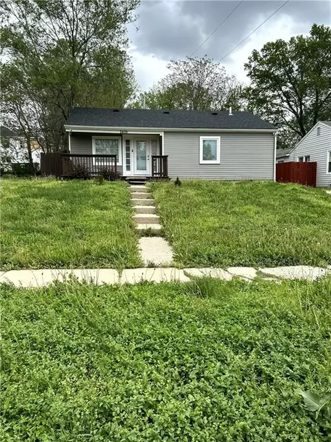 2409 N 10th St, Kansas City, KS 66104
