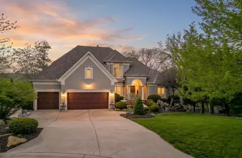 26442 W 110th Ter, Olathe, KS 66061