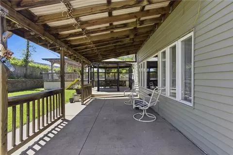 Exterior - 12105 E 41st St, Independence, MO 64052 photo 5 of 11