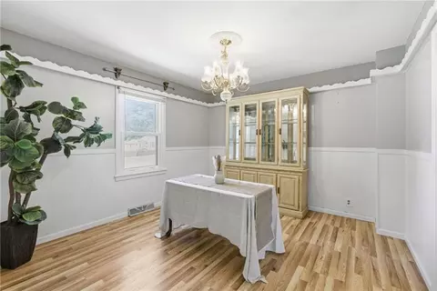 Dining - 12105 E 41st St, Independence, MO 64052 photo 1 of 2