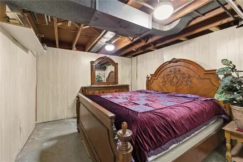 Bedroom - 12105 E 41st St, Independence, MO 64052 photo 4 of 4