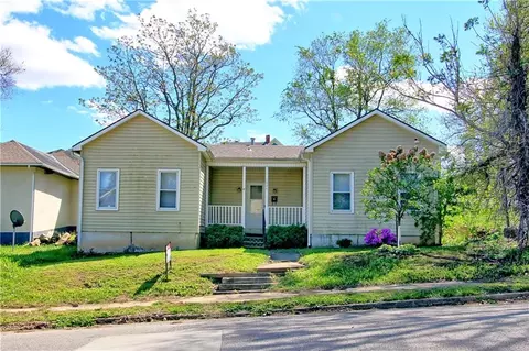 1024 Lincoln St, Saint Joseph, MO 64501