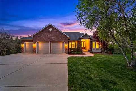 8615 NW Baker Road Cir, Kansas City, MO 64153