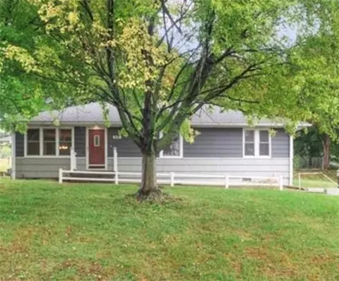 5416 Anah St, Saint Joseph, MO 64504