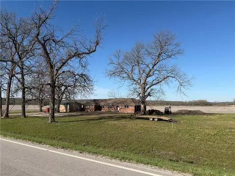 15360 Ks 7 Hwy, Centerville, KS 66014