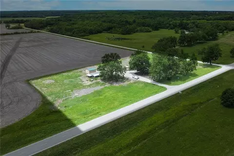 15360 Ks 7 Hwy, Centerville, KS 66014