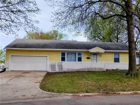5133 N Cypress Ave, Kansas City, MO 64119