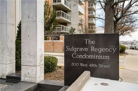 221 W 48th St #602, Kansas City, MO 64112