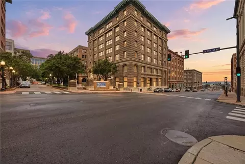 712 Broadway Blvd #401, Kansas City, MO 64105