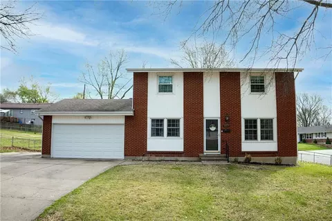 16828 E 31 St, Independence, MO 64055