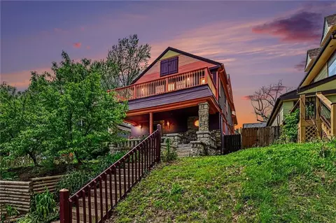 3944 Mcgee St, Kansas City, MO 64111