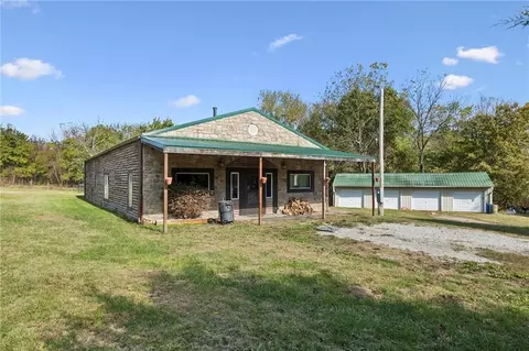 977 NW 1651 Rd, Bates City, MO 64011