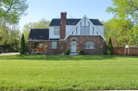 511 W North Ave, Belton, MO 64012