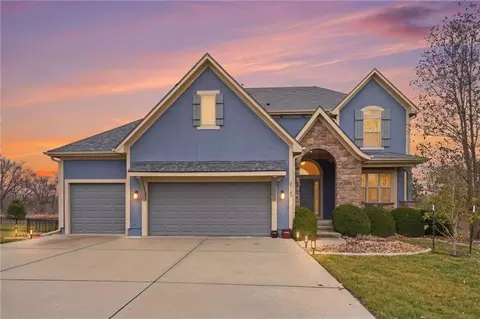 21180 W 107th Ter, Olathe, KS 66061