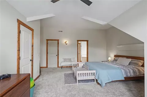 Bedroom - 881 N 1928 Rd, Lecompton, KS 66050 photo 8 of 10