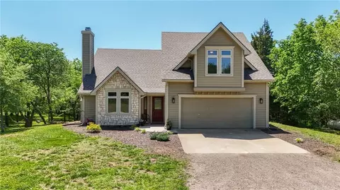 Exterior - 881 N 1928 Rd, Lecompton, KS 66050 photo 2 of 14