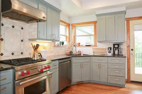 Kitchen - 881 N 1928 Rd, Lecompton, KS 66050 photo 3 of 5