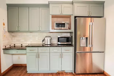 Kitchen - 881 N 1928 Rd, Lecompton, KS 66050 photo 5 of 5