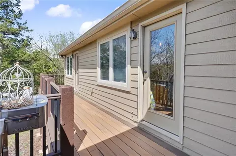 Exterior - 881 N 1928 Rd, Lecompton, KS 66050 photo 7 of 14