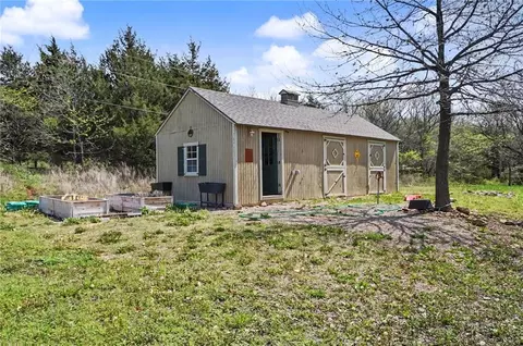 Exterior - 881 N 1928 Rd, Lecompton, KS 66050 photo 11 of 14