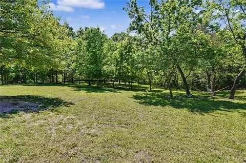 Exterior - 881 N 1928 Rd, Lecompton, KS 66050 photo 13 of 14