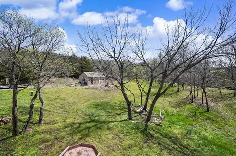 Exterior - 881 N 1928 Rd, Lecompton, KS 66050 photo 6 of 14