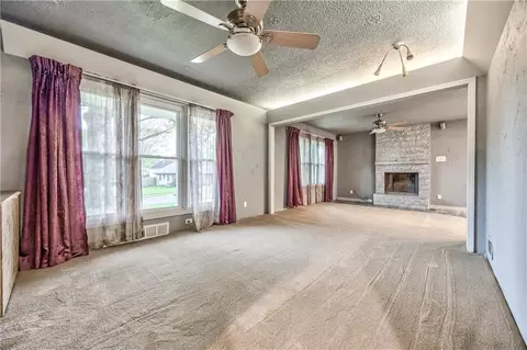 Living - 808 N Apache Dr, Independence, MO 64056 photo 7 of 7