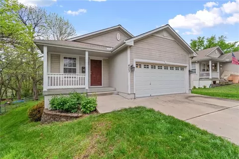 423 N Armstrong St, Pleasant Hill, MO 64080