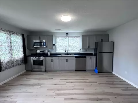 Kitchen - 13547 Old Marvin Rd, Versailles, MO 65084 photo 6 of 7