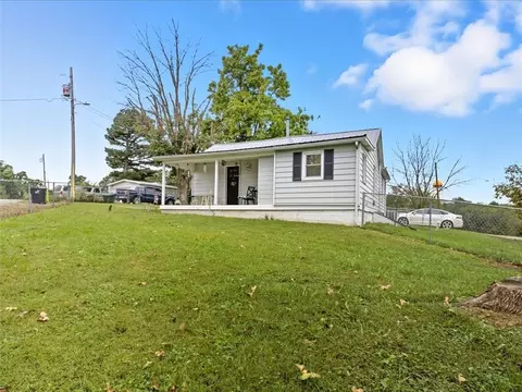 13547 Old Marvin Rd, Versailles, MO 65084
