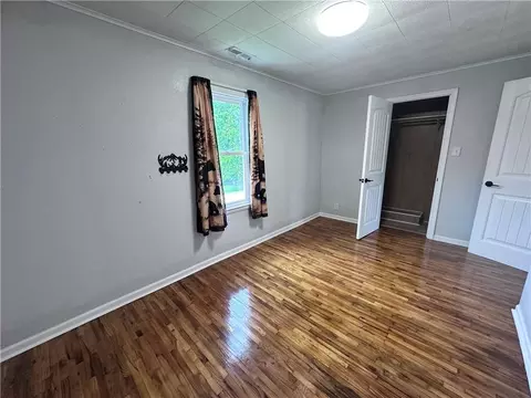 Bedroom - 13547 Old Marvin Rd, Versailles, MO 65084 photo 4 of 4