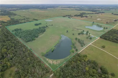 376 NW 90th Rd, Sheldon, MO 64784 photo 16