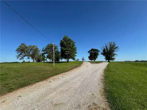 376 NW 90th Rd, Sheldon, MO 64784 photo 13