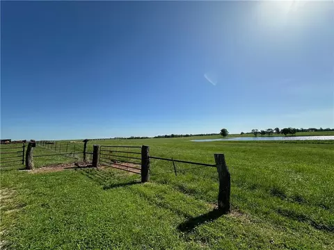 376 NW 90th Rd, Sheldon, MO 64784 photo 5
