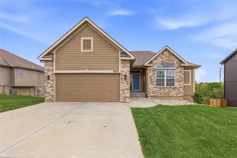 9033 NE 103rd St, Kansas City, MO 64157