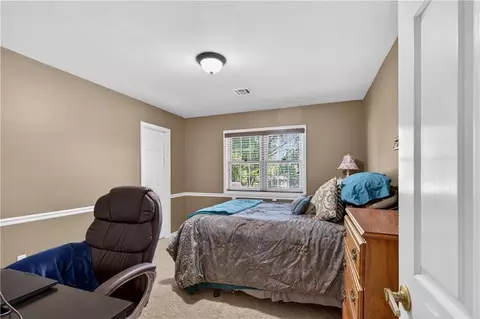 Bedroom - 1301 Bitner Dr, Pittsburg, KS 66762 photo 8 of 9