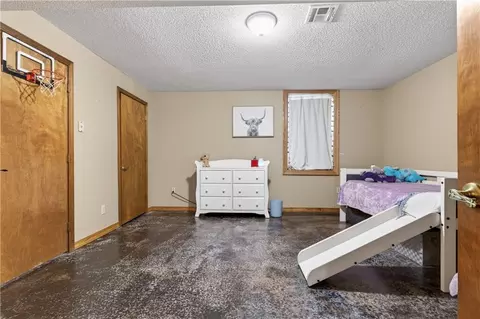 Bedroom - 1301 Bitner Dr, Pittsburg, KS 66762 photo 9 of 9