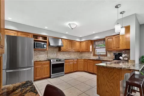 Kitchen - 1301 Bitner Dr, Pittsburg, KS 66762 photo 1 of 5