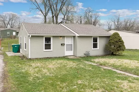 5007 August Ln, Kansas City, KS 66106